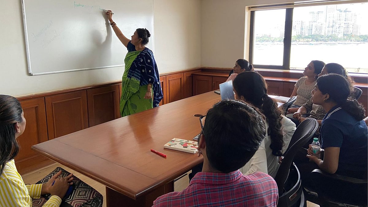 Session on Feature Content in Newspaer by Shruti Pandit 